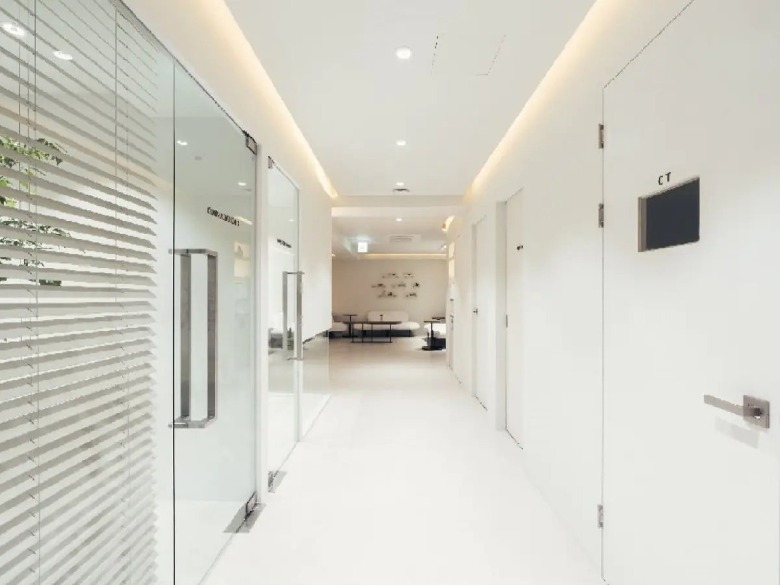 INIQUÉ Plastic Surgery Clinic