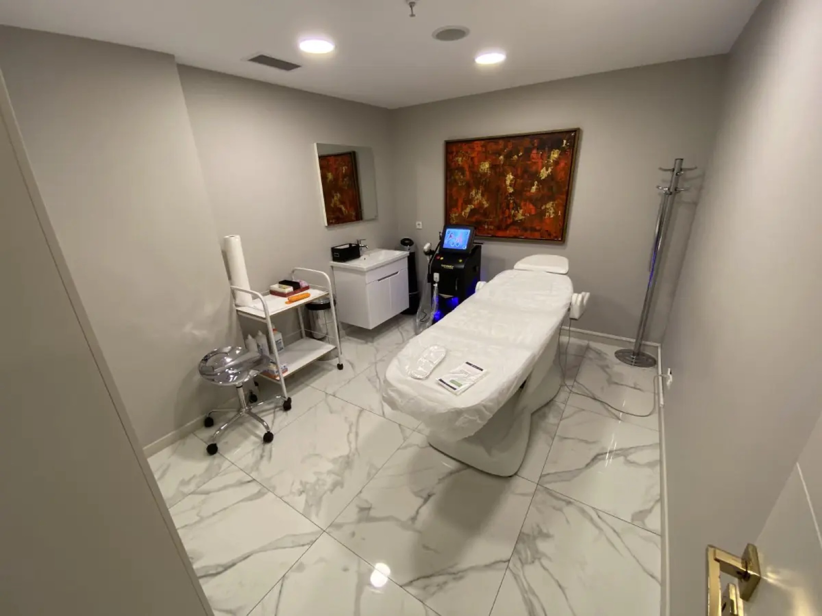 Quartz Hospital