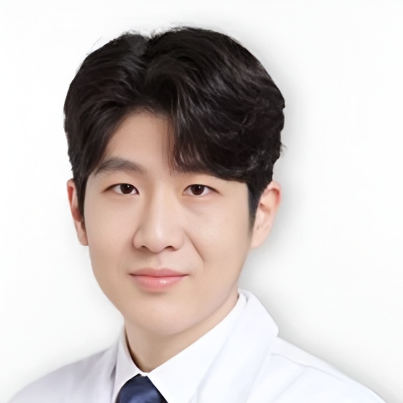 Kim Yong Woo
